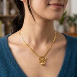 Golden Ribbon Bow and Heart Pendant Snap-Chain Necklace for Women - Image 2